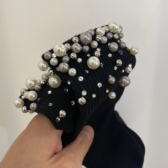 Local designers pearl socks - Picture 6 of 6